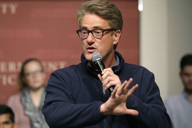 โฮสต์ 'Morning Joe' ของ MSNBC กล่าวว่าเขาประหนึ่งและผิดหวังเมื่อโชว์ถูกถอนออกอากาศ